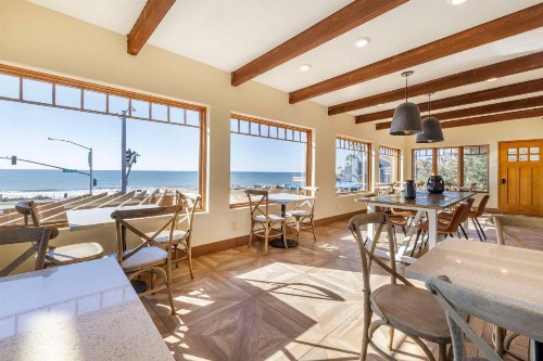 Best Western Plus Beach View Lodge - image 9