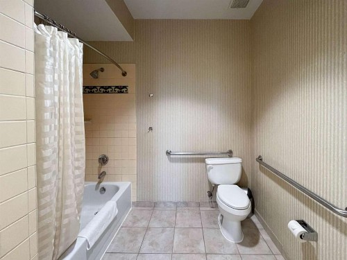 Carlsbad Suites - image 25