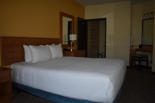 Carlsbad Suites - image 34