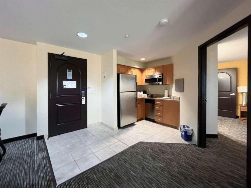Carlsbad Suites - image 35