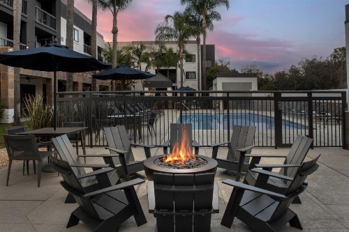 Courtyard by Marriott San Diego Carlsbad - image 2