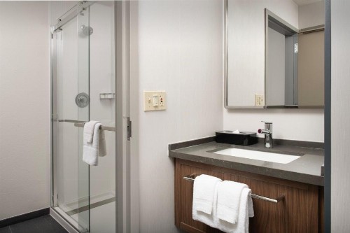 Courtyard by Marriott San Diego Carlsbad - image 38