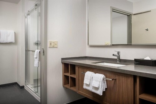 Courtyard by Marriott San Diego Carlsbad - image 44
