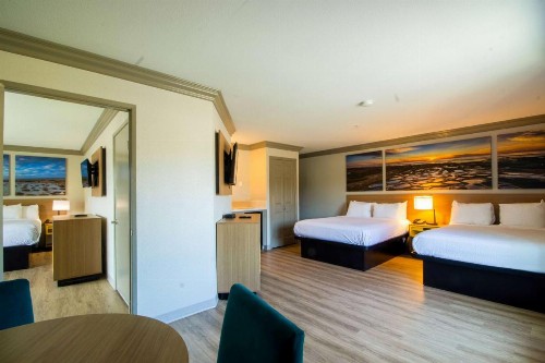 Days Inn by Wyndham Carlsbad - image 12
