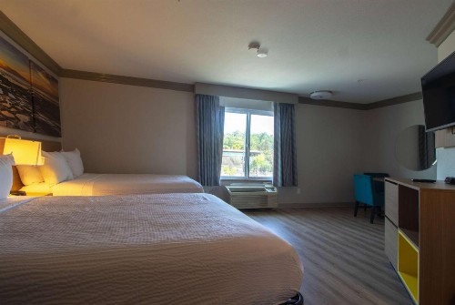 Days Inn by Wyndham Carlsbad - image 19