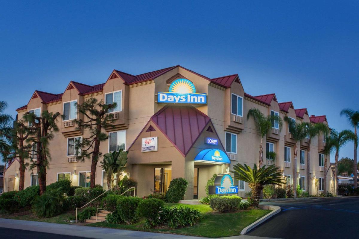 Days Inn by Wyndham Carlsbad - image 3