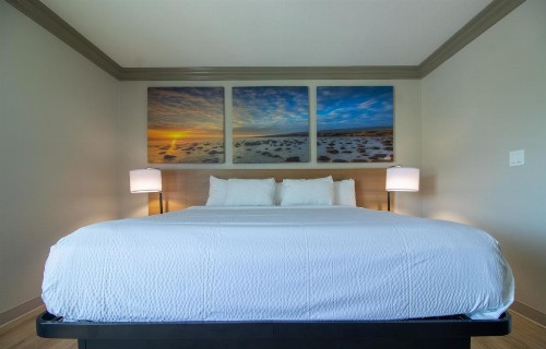Days Inn by Wyndham Carlsbad - image 30