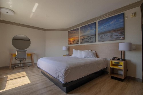 Days Inn by Wyndham Carlsbad - image 31