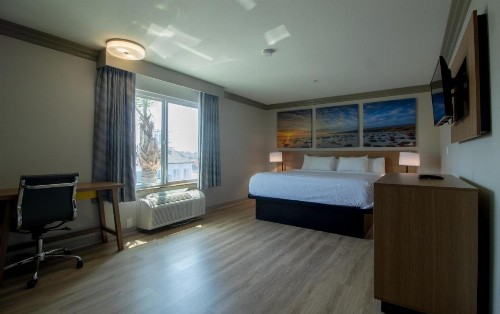 Days Inn by Wyndham Carlsbad - image 38