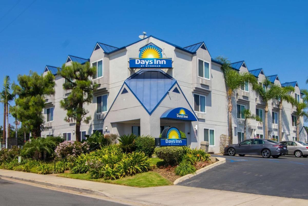Days Inn by Wyndham Carlsbad - image 4