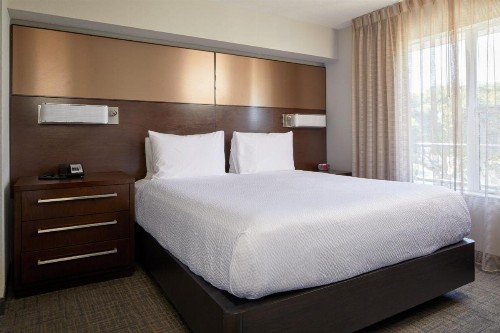 Residence Inn San Diego Carlsbad - image 9