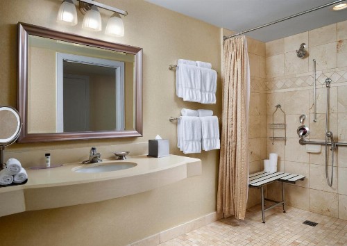 West Inn & Suites - image 26