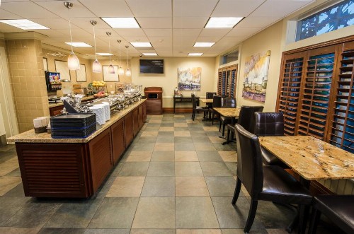 West Inn & Suites - image 29