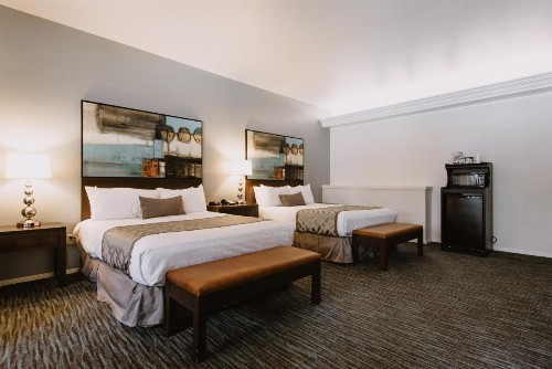 Tamarack Beach Hotel - image 38