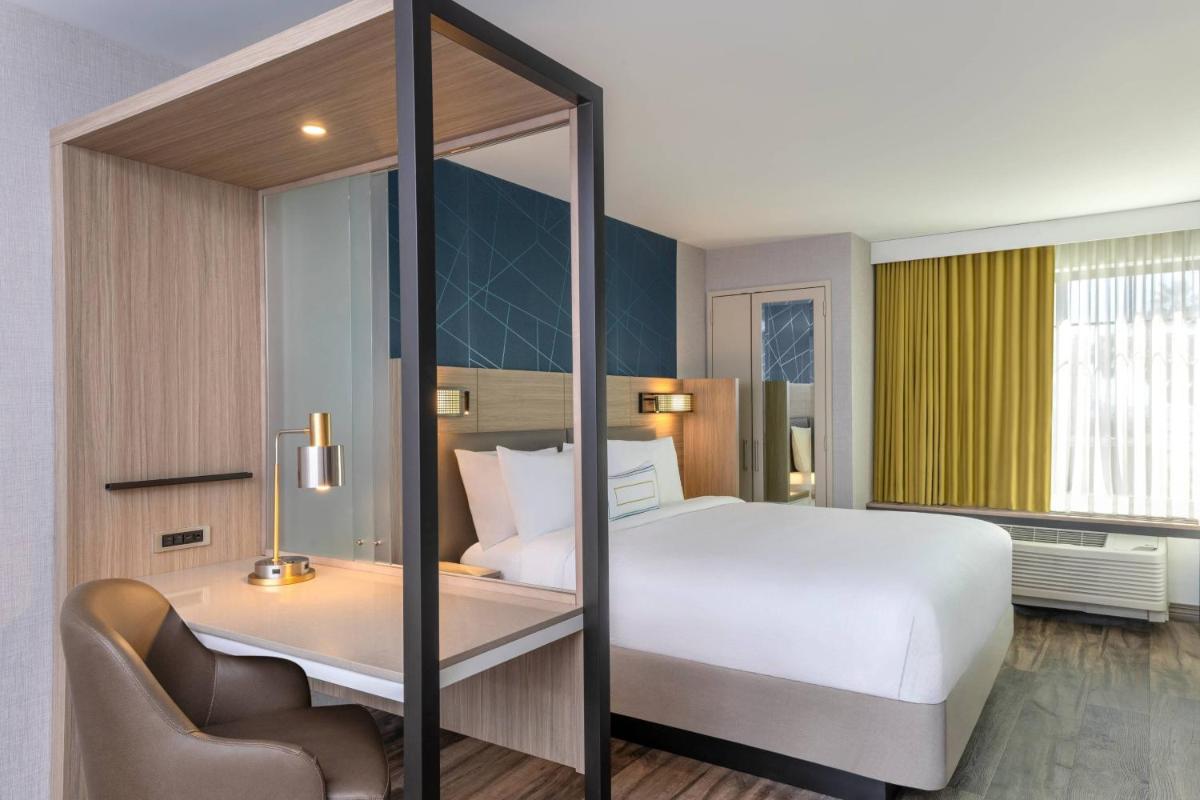 SpringHill Suites by Marriott San Diego Carlsbad - image 7
