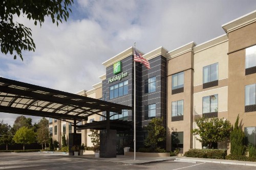 Holiday Inn Carlsbad/San Diego an IHG Hotel - image 1