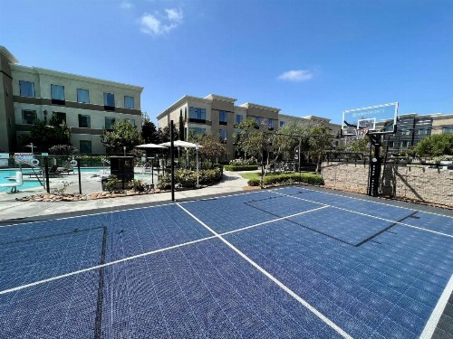 Holiday Inn Carlsbad/San Diego an IHG Hotel - image 38