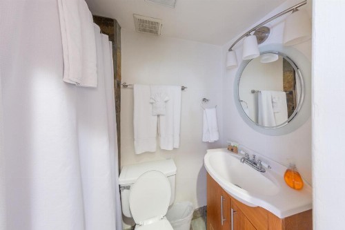 Beachwalk Villas - image 22