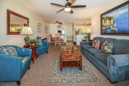 G218 - Palms Away - image 33