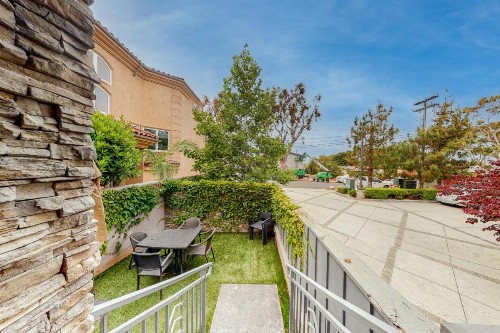 329 Oak Ave - image 7