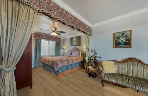 Carmel Inn & Suites - image 29