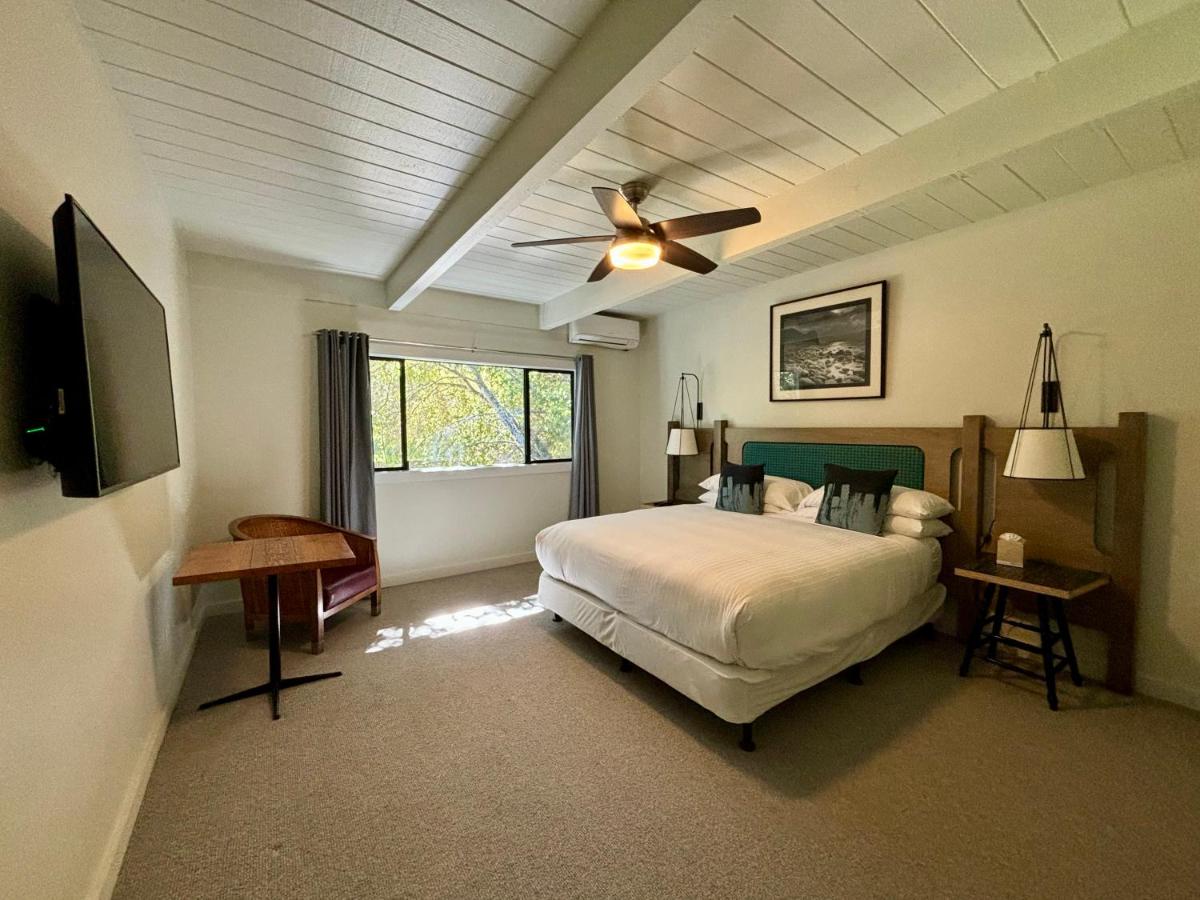 Hidden Valley Inn - image 2