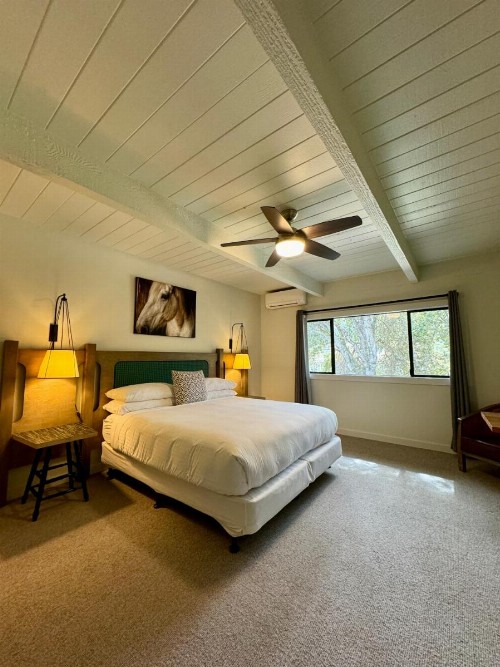 Hidden Valley Inn - image 23