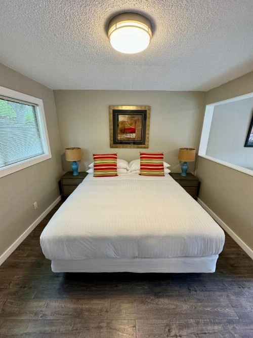 Hidden Valley Inn - image 34