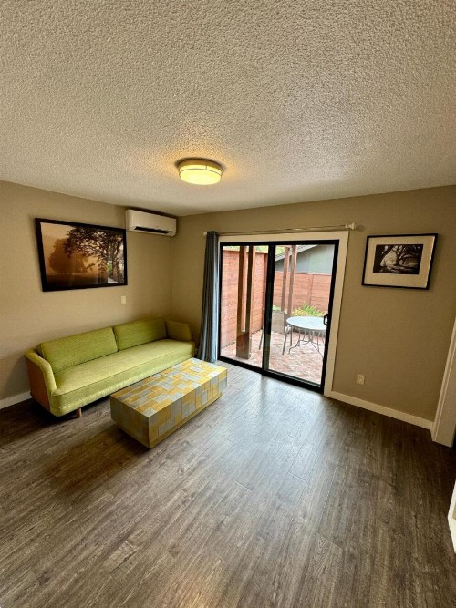 Hidden Valley Inn - image 36