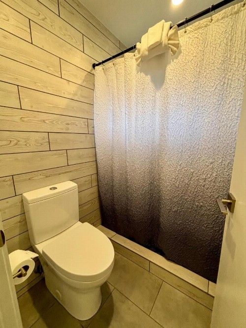 Hidden Valley Inn - image 41