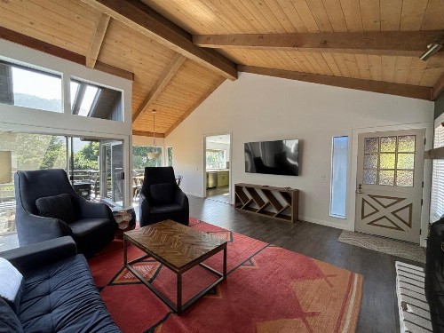 Hidden Valley Inn - image 47