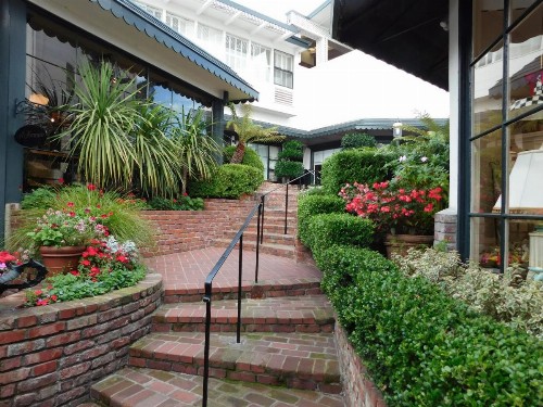 Pine Inn - Carmel - image 10