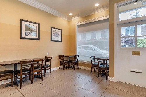 Best Western Carmel's Town House Lodge - image 20