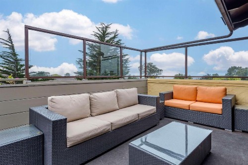 Best Western Carmel's Town House Lodge - image 43