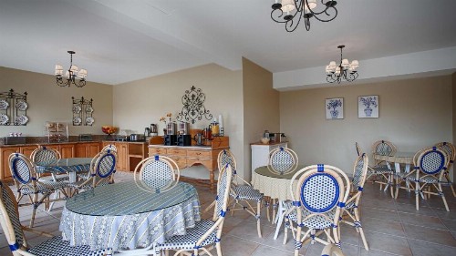 Carmel Bay View Inn - image 16