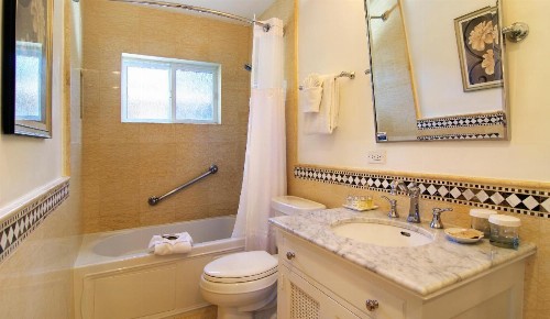 Wayside Inn - image 17