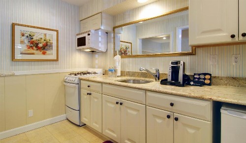 Wayside Inn - image 18