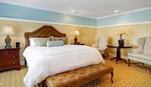 Wayside Inn - image 33