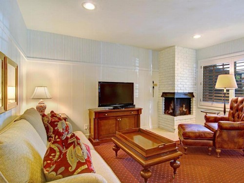 Wayside Inn - image 45