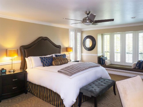 Carriage House Inn - image 21