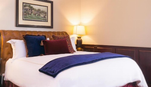 Carriage House Inn - image 26