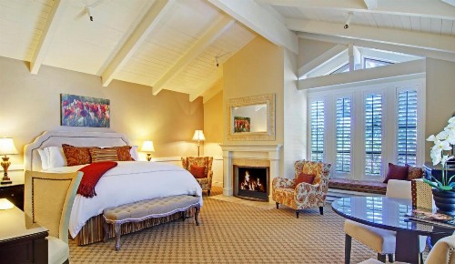 Carriage House Inn - image 3