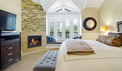 Carriage House Inn - image 41