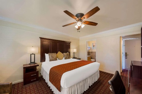 Carmel Oaks - Clarion Collection - Carmel By The Sea - image 19