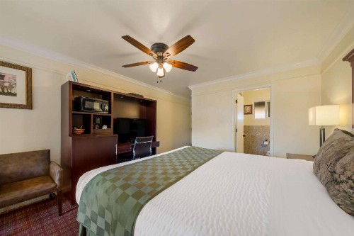 Carmel Oaks - Clarion Collection - Carmel By The Sea - image 22