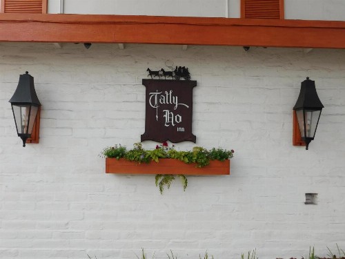 Tally Ho Inn - image 10