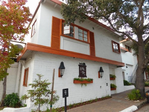 Tally Ho Inn - image 9