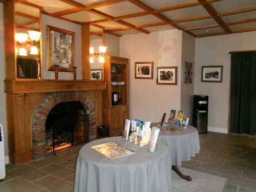 Carmel Wayfarer Inn - image 21