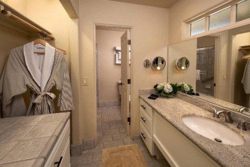 Horizon Inn & Ocean View Lodge - image 7