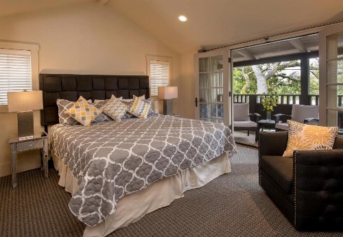 Carmel Country Inn - image 15